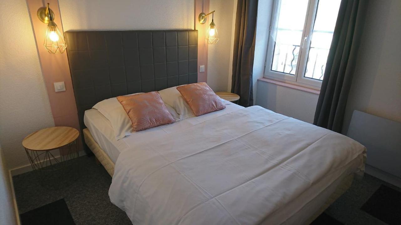 Hotel Les Deux Porches Verrieres  Bagian luar foto