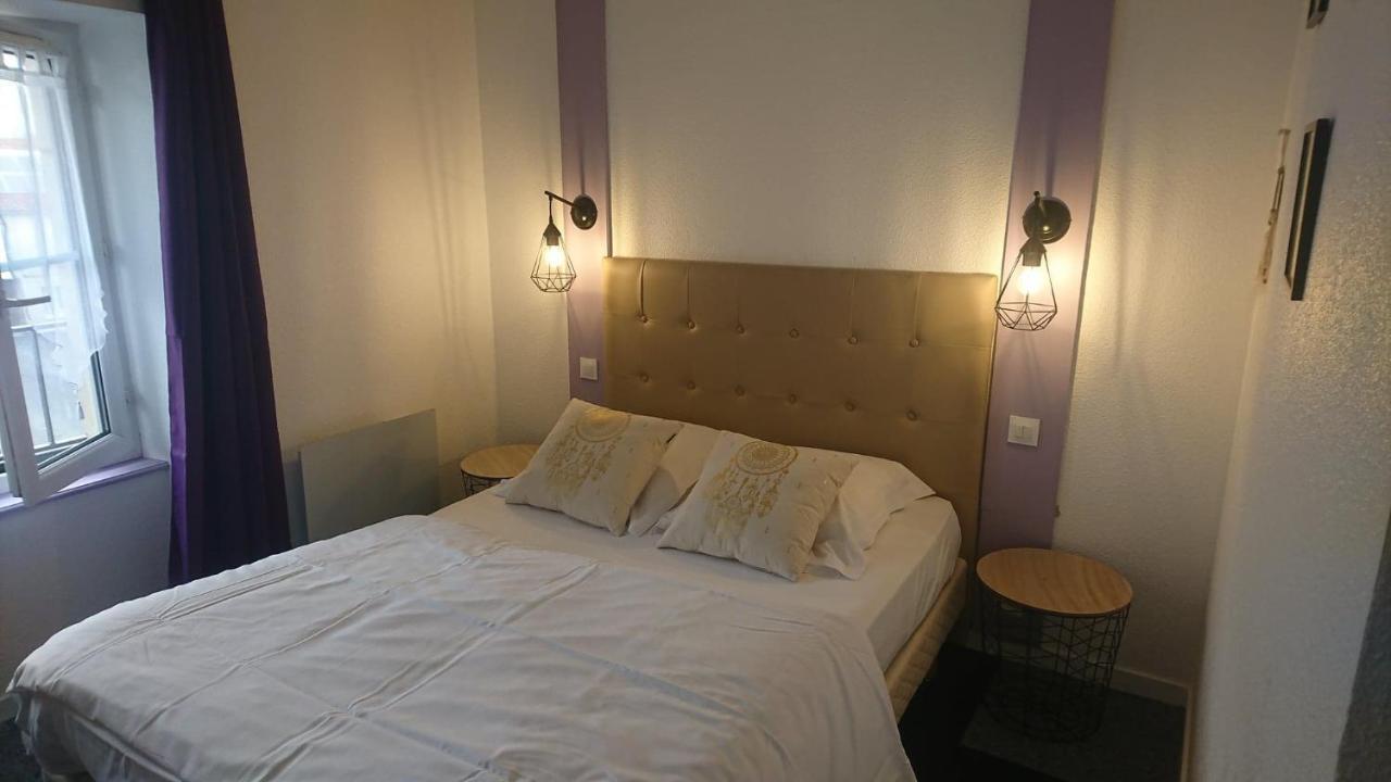 Hotel Les Deux Porches Verrieres  Bagian luar foto